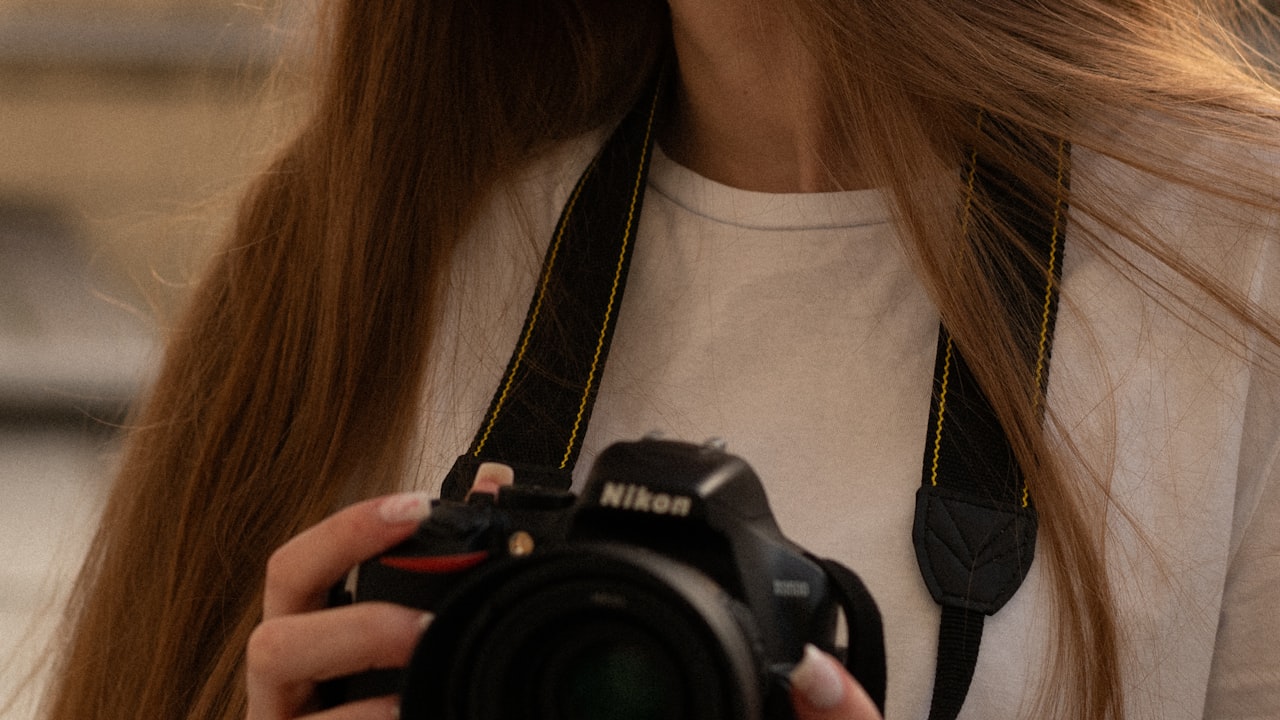 How a 4x6 Instant Photo Printer Enhances Your Bedroom Beauty